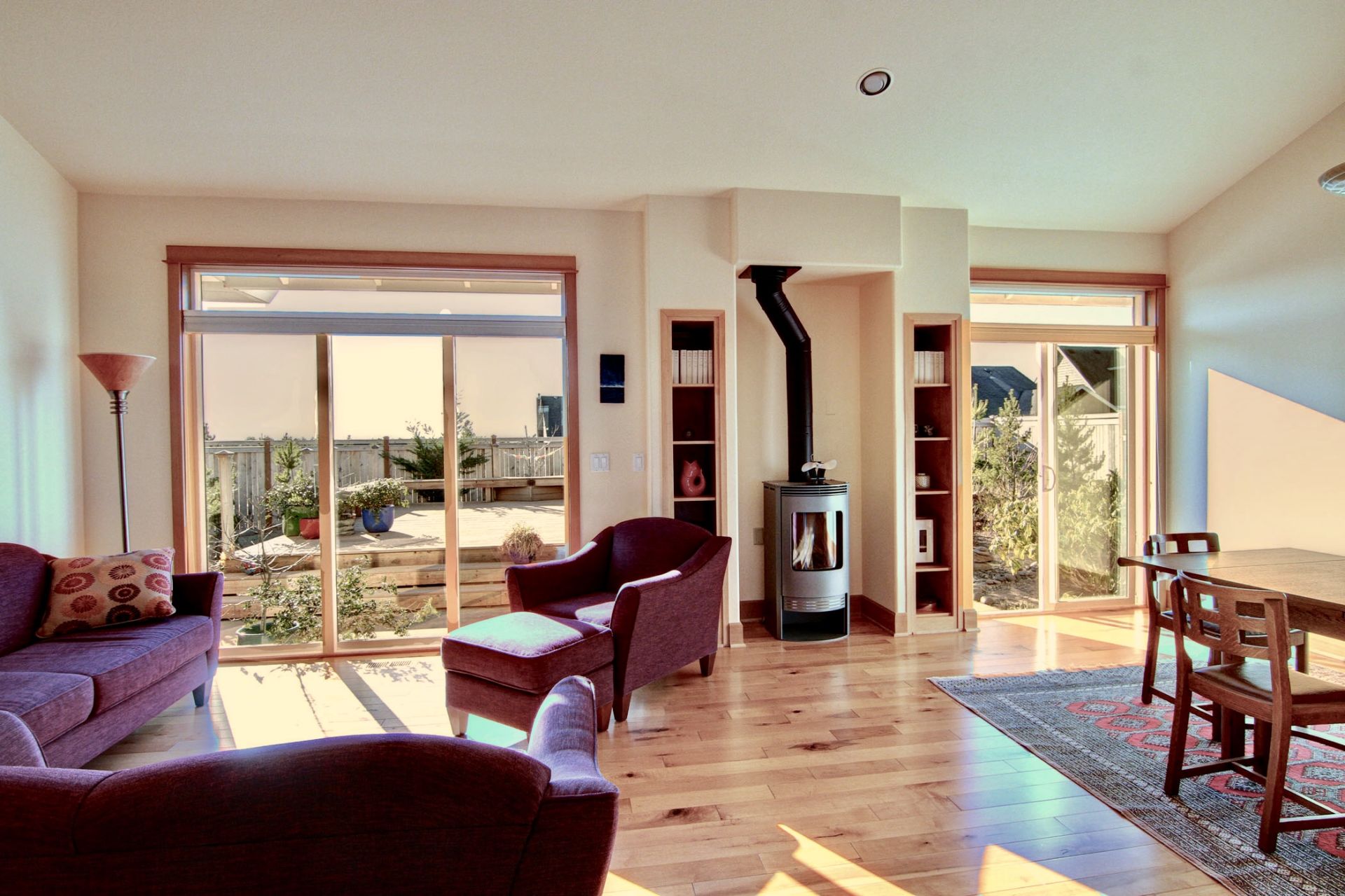 Nice open floor plan that looks out on a private patio and garden out back.