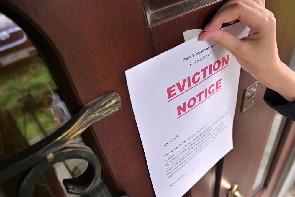 Evictions away Evictions_away