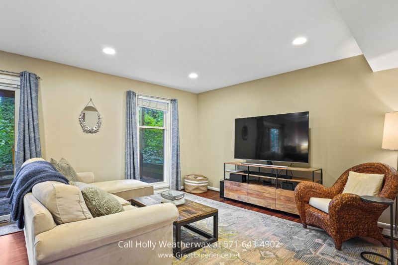 Townhome in Reston VA - The family room of this Reston VA home is the perfect spot to spend time with friends or family. Townhome in Reston VA
