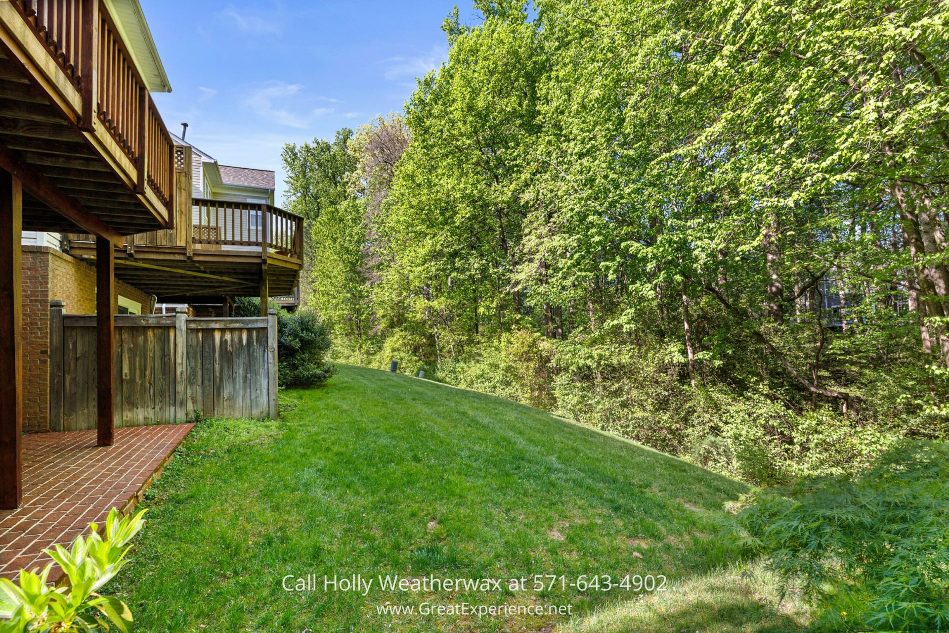 Townhome in Reston VA - You will rarely find a townhouse as thoughtfully updated as this Reston VA home