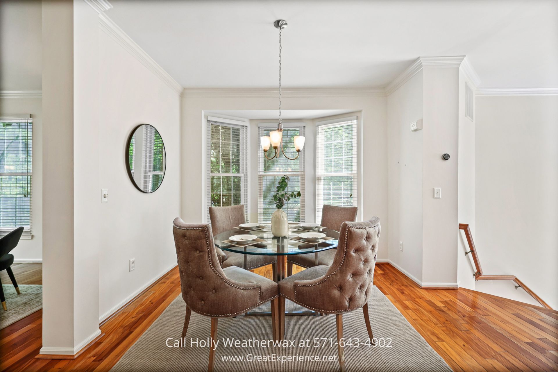 Townhome in Reston VA - This Reston VA townhome’s dining room is a great spot to enjoy delicious meals.