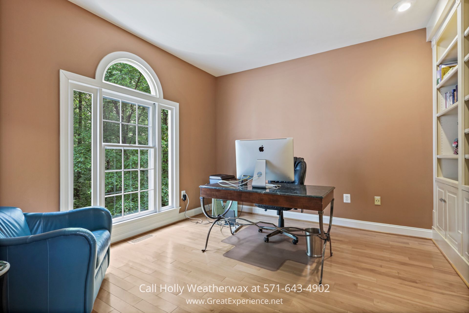 Reston VA Home - The privacy that this Reston VA home’s main level office provides will ensure you have a productive day. Efficient home office with a computer workstation for effective remote work
