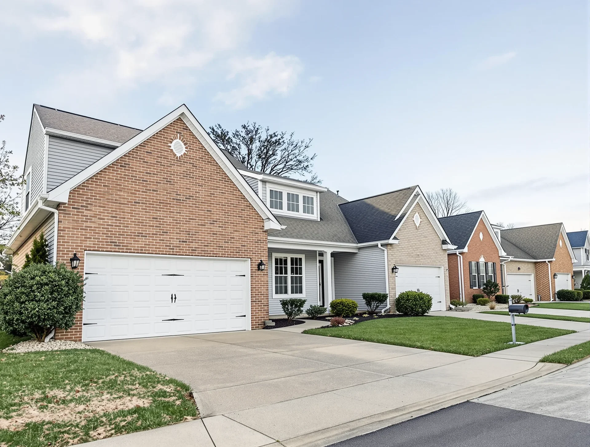 Traditional suburban homes in a Cleveland Tennessee neighborhood