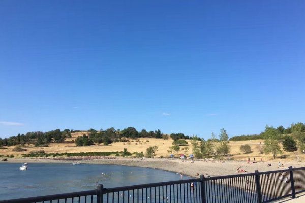 Image of the beaches at Spectacle Island, part of the Boston Harbor Islands