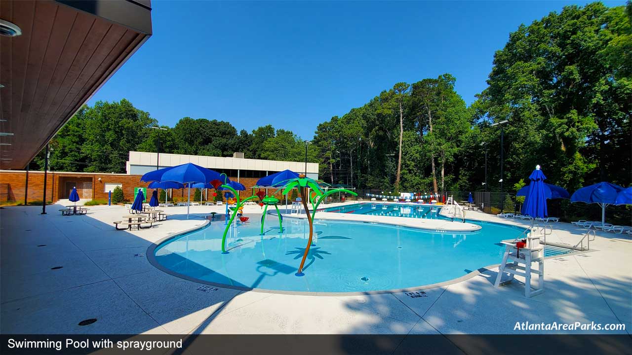 swimming-pool-with-sprayground swimming pool with sprayground