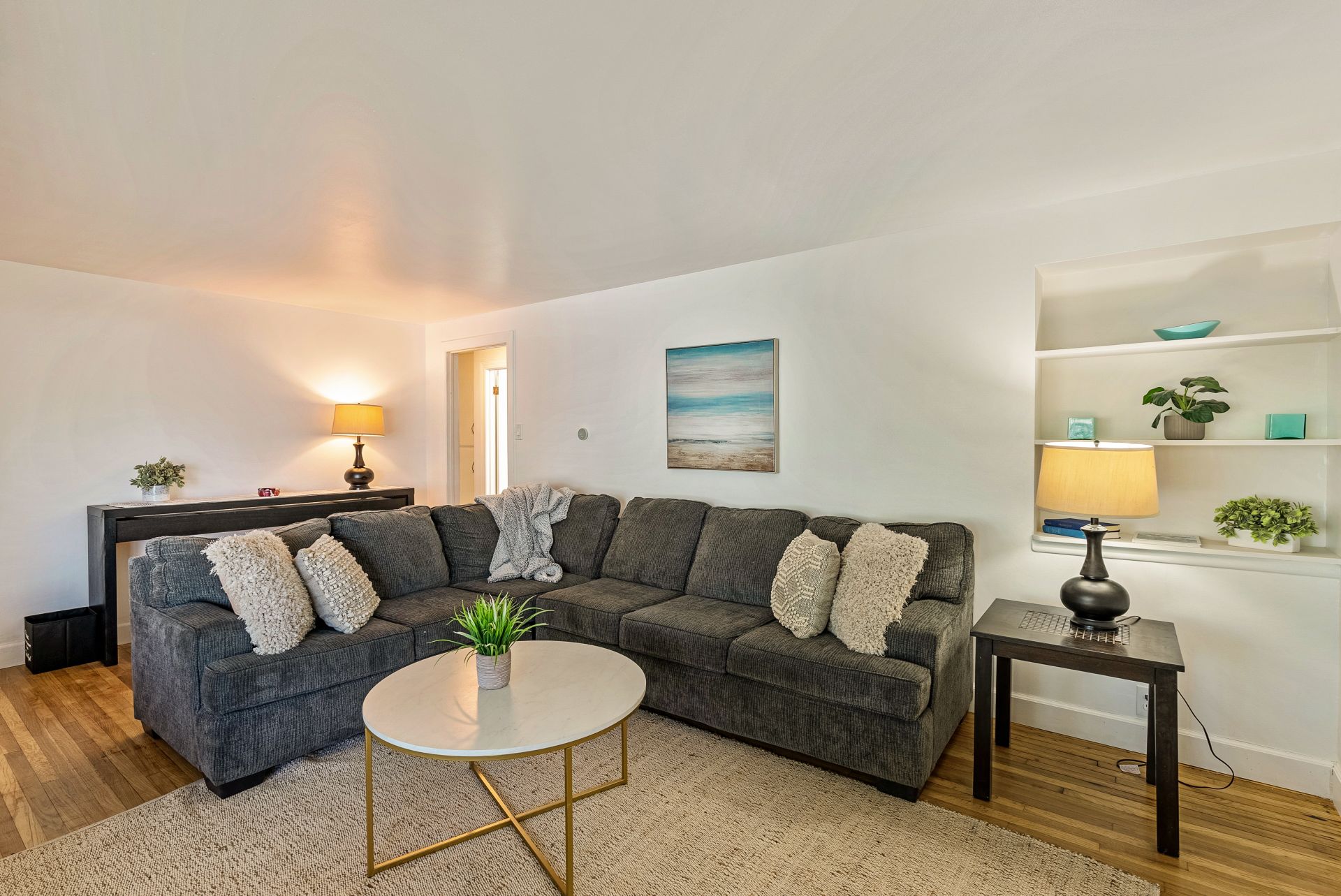 7391 S Ramanee Dr Midvale Utah living room picture