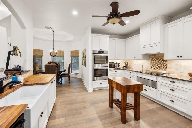 Fairway Ash - Custom Kitchen
