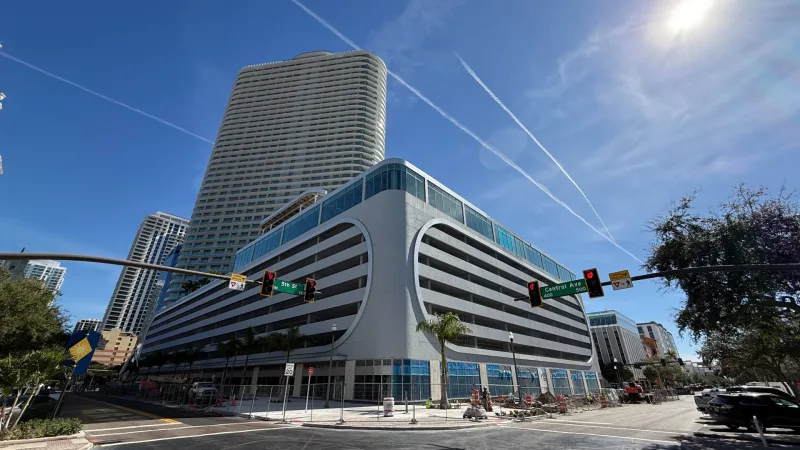 400 Central St. Petersburg residential tower with sky lounge observatory