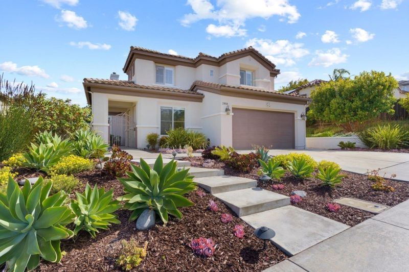 2858 Avenida Cereza Front Exterior