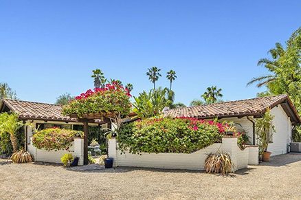 2655 Las Palmas Avenue Exterior