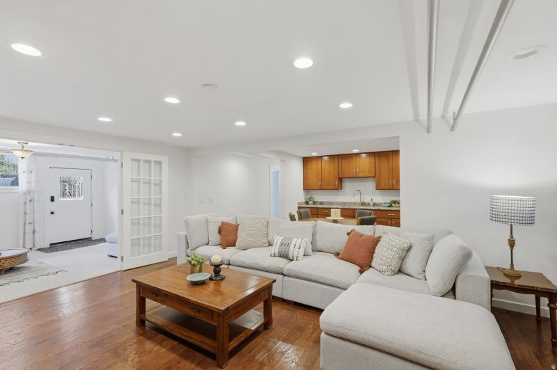 1400 S 1000 E mother in law apartment Vintage 9th and 9th home for sale