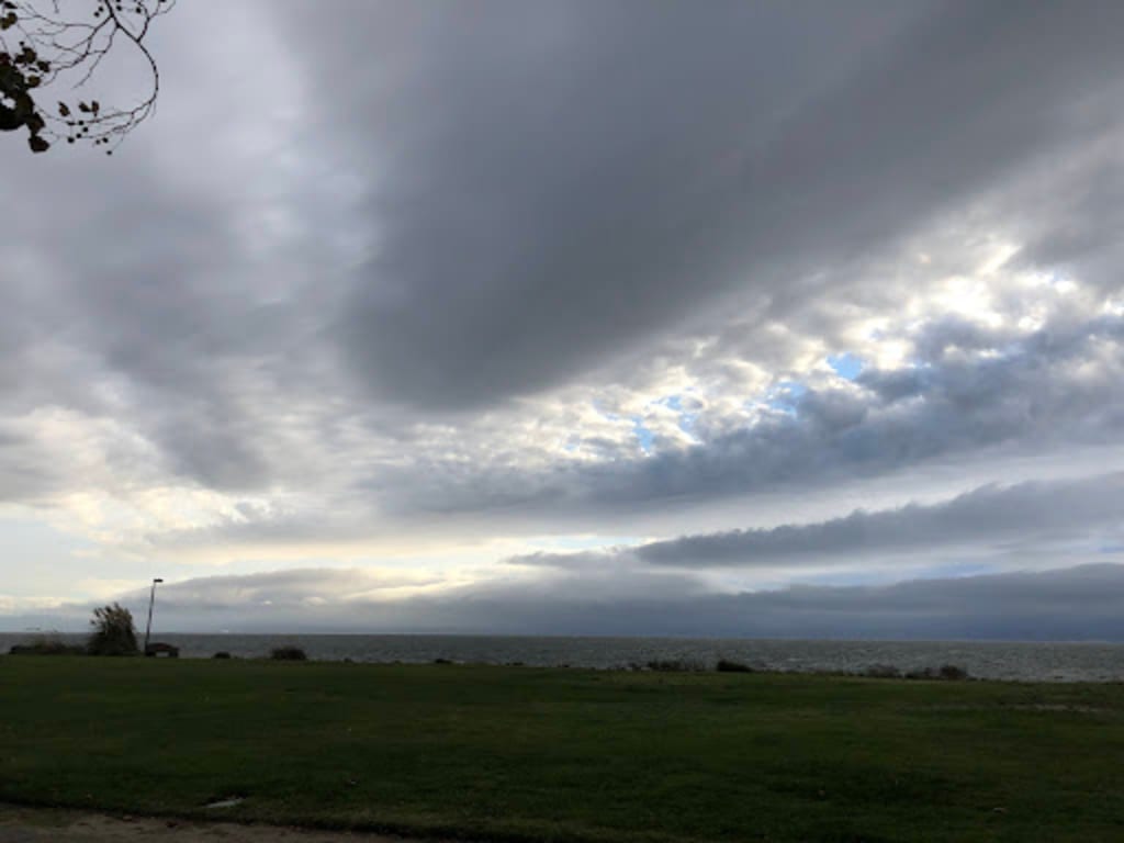 I love watching airplanes.... inception-app-prod/NmM0OTY5ZGQtNmNiMy00NWQ2LWJjYzEtMWQ3YjRmNDE4ZmFm/content/2021/10/460138c5dd1bd91285a958d435b318c9e2707233.jpg