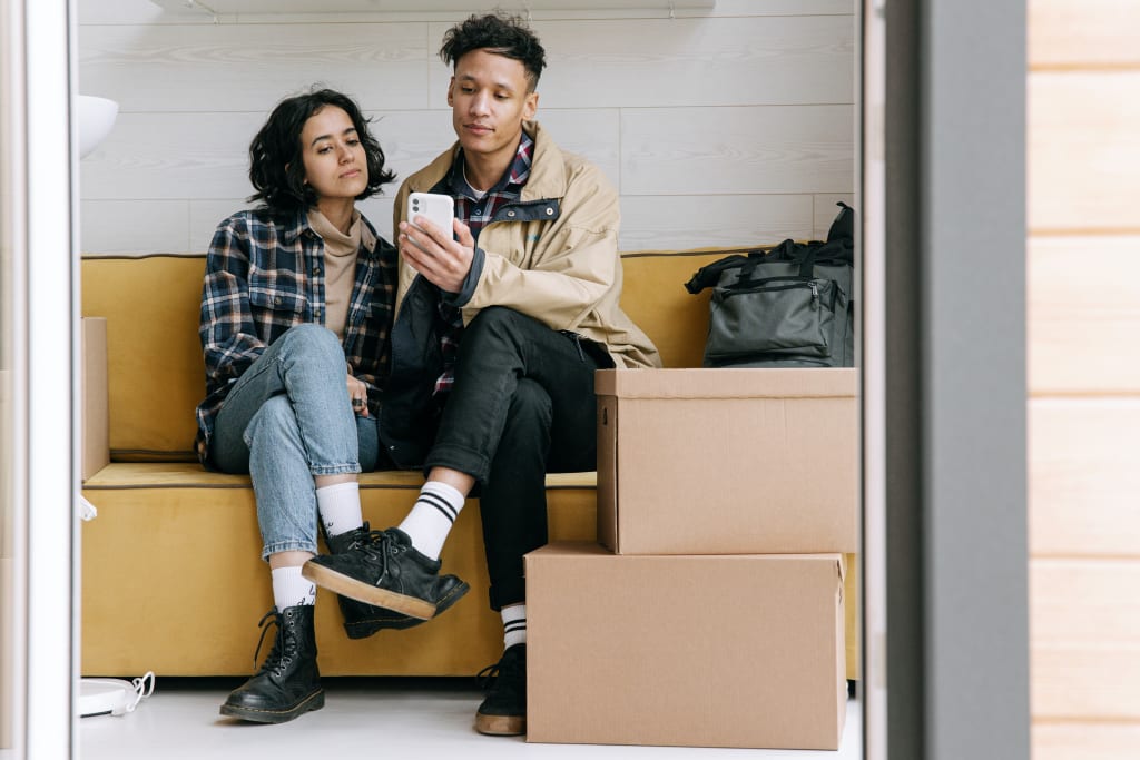 Moving Into A Home That Supports Your New Business inception-app-prod/NmUzOGU1MmItZjZmNC00ZDg3LWE1NzgtMzA3MDkxNDZmZTgy/content/2021/10/e9a23512f25057f973100d2e400e24770bd31830.jpg