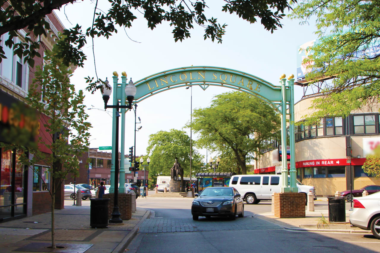 Lincoln Square inception-app-prod/MWU5MmJjNTQtMjJhOS00MzRmLWIxMGYtMjUyYmIxMzlkYWJi/content/2018/10/Lincoln-Square-2-2.png