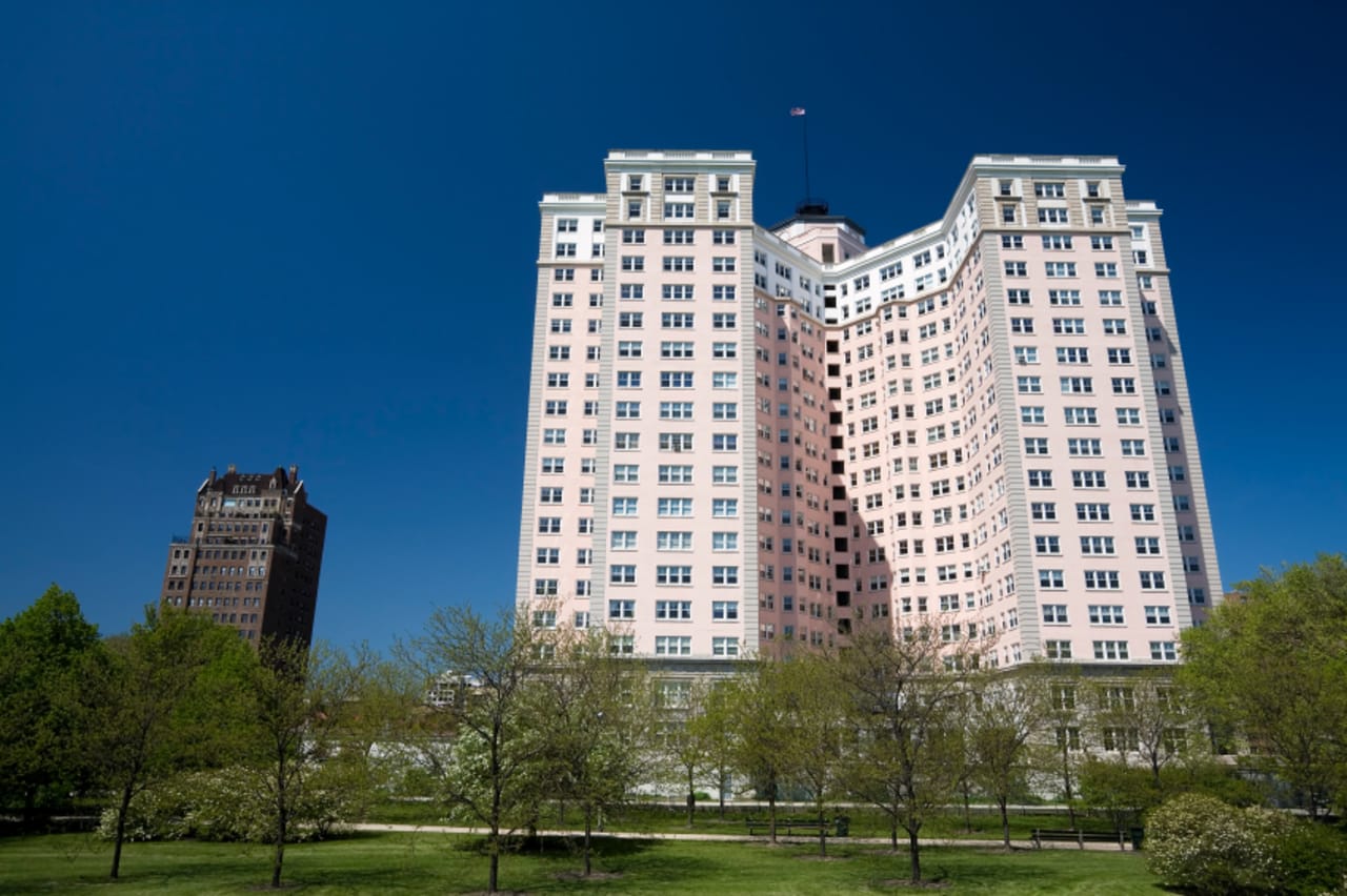 Edgewater inception-app-prod/MWU5MmJjNTQtMjJhOS00MzRmLWIxMGYtMjUyYmIxMzlkYWJi/content/2018/10/edgewater-113120 %281%29.jpg