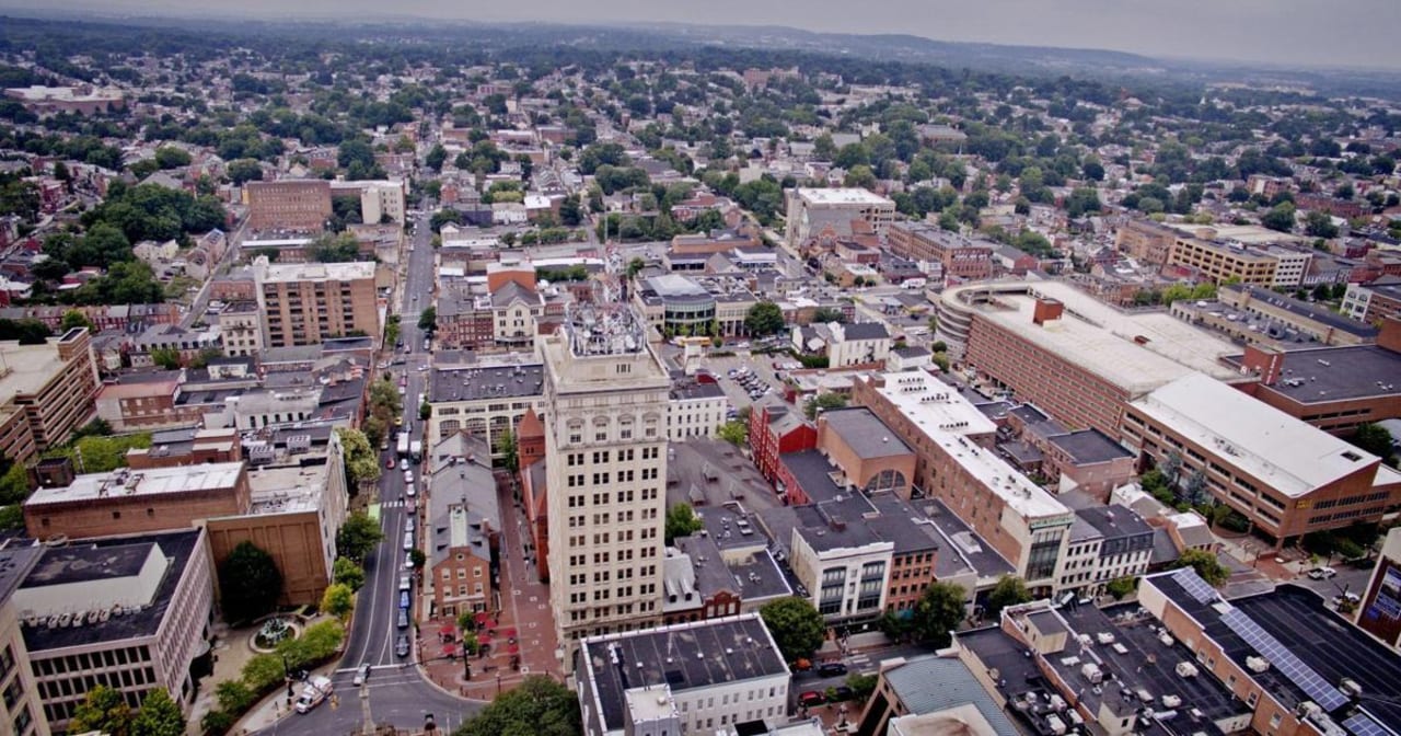 Homes For Sale in Lancaster City inception-app-prod/NTBmZTc1MmItNWRkZi00MWQzLThkMWMtMWYwNzc2YjIzODhi/content/2020/12/YnJ1bm5lci1ncm91cC1sYW5jYXN0ZXItY2l0eS1saXN0aW5n.jpg