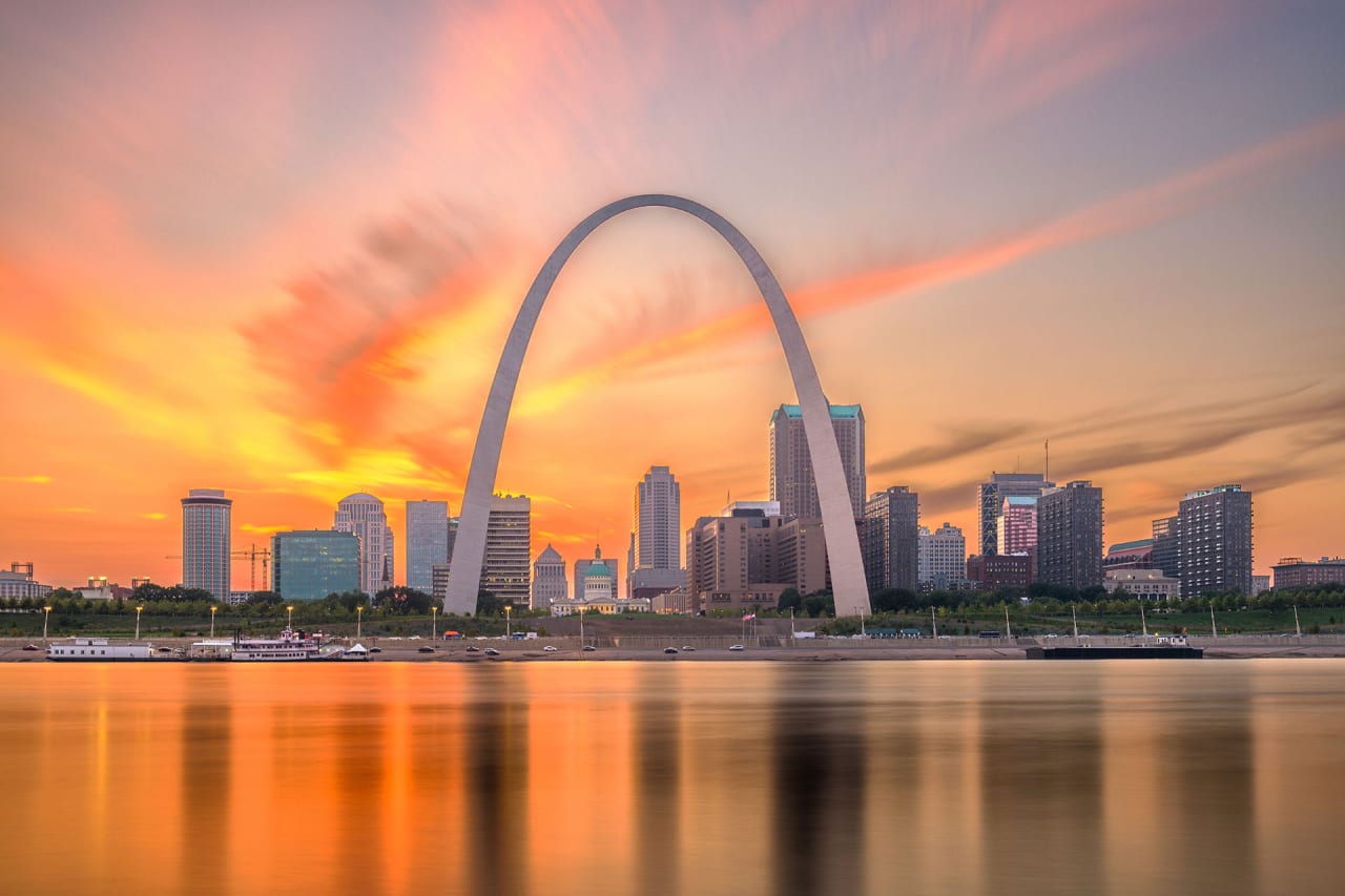 More Neighborhoods inception-app-prod/NTRhNjRhOGQtZTUxOS00YmI1LWI1YjctNGEyODRlY2IzMDE1/content/2021/01/shutterstock1175969386.jpg
