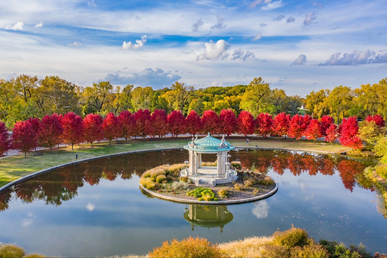 Ladue inception-app-prod/NTRhNjRhOGQtZTUxOS00YmI1LWI1YjctNGEyODRlY2IzMDE1/content/2021/01/shutterstock1396780700.jpg