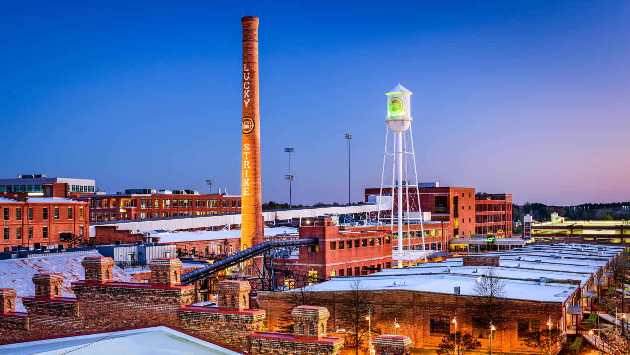 Durham homes for sale inception-app-prod/NWYzNjNiYTktNzZkMS00NDEwLTkzNDctMzY1YmRkNzFhY2Fi/content/2021/01/istock-471767046.jpg