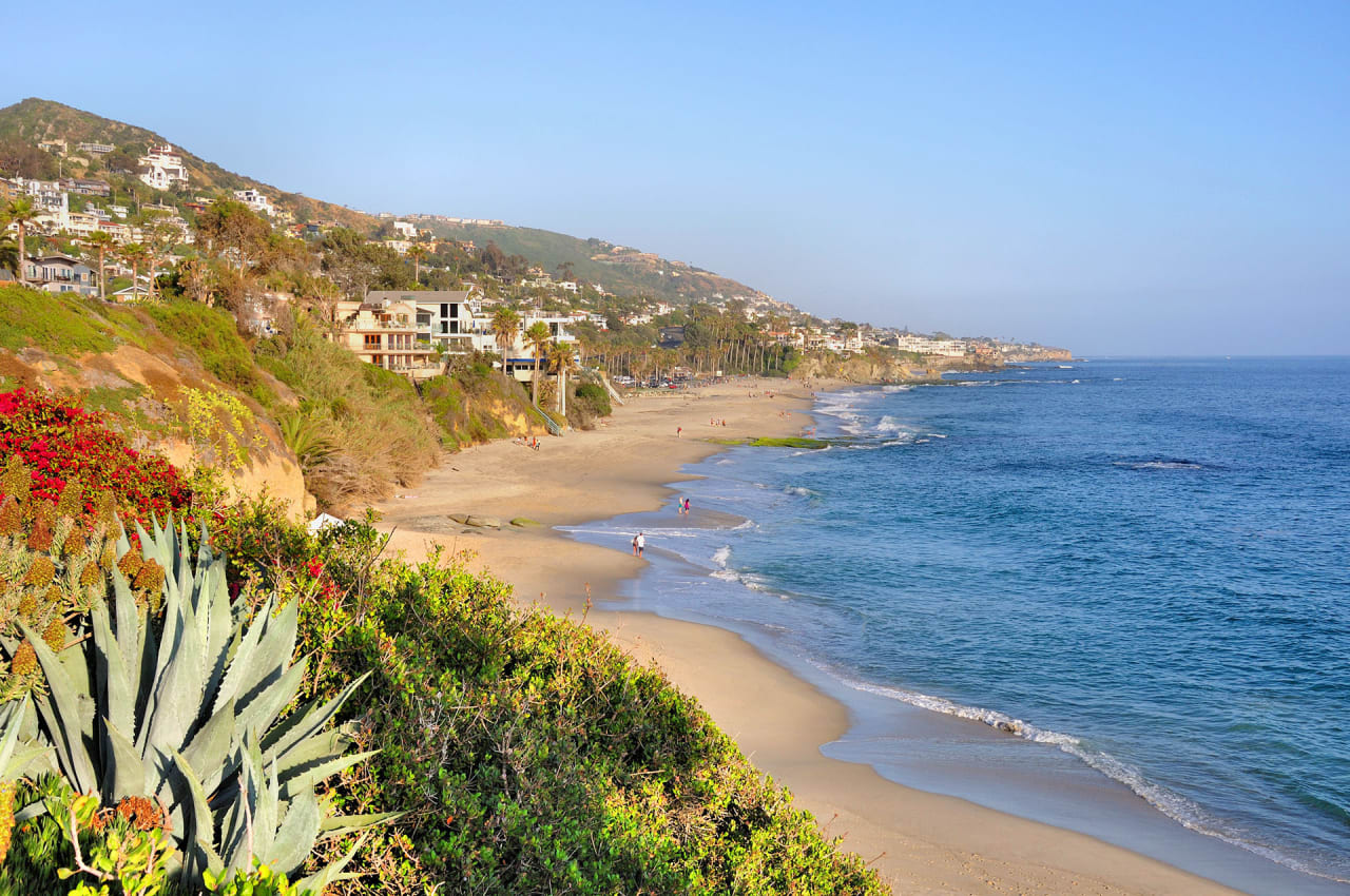 Laguna Beach inception-app-prod/NjQ5ZWI5MTktMzJkNC00YWM3LTkxZWMtZDQ2NGQwMGVjNGU0/content/2021/03/shutterstock56654947.jpg