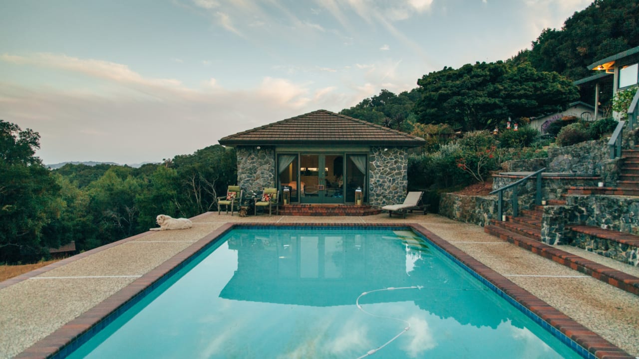 Pool inception-app-prod/ODEyNGZlMDMtNWI2YS00NDIzLTg3YWUtZWQxMDZjZmQ3OWUx/content/2019/12/poolmain.jpg