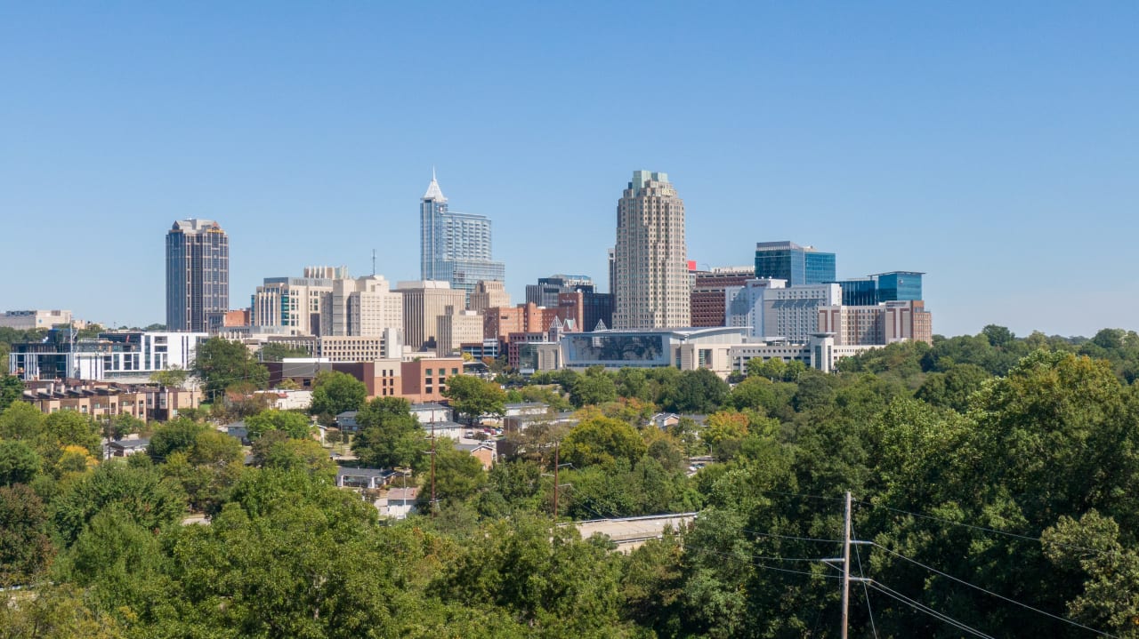 Raleigh inception-app-prod/Y2I4NTQ5ZjEtYTc0Zi00ODAyLWJhNzUtNDYzYTU5MTJlNjdm/content/2021/03/raleigh-northcarolina.jpg