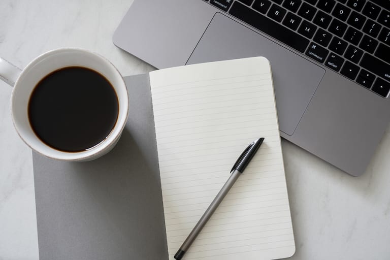 Contact inception-app-prod/OTliMzk2NGMtNGEyZi00ODZiLThlYjItYjZiNWQ0NDVkOWFk/content/2021/03/bigstock-Making-A-To-do-List-In-A-Noteb-3468502001.jpg