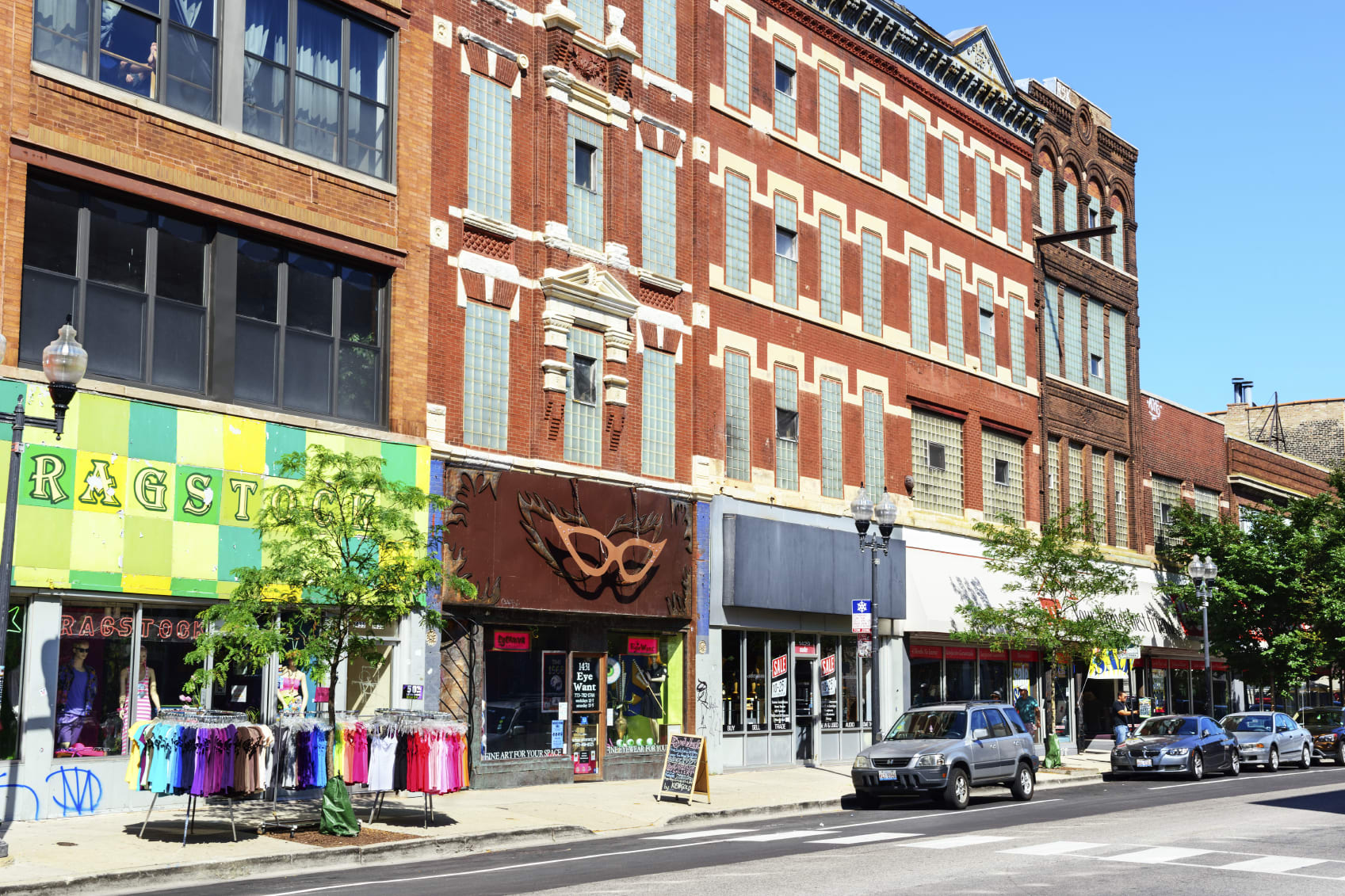 Bucktown inception-app-prod/MWU5MmJjNTQtMjJhOS00MzRmLWIxMGYtMjUyYmIxMzlkYWJi/content/2018/10/wicker-park-115742.jpg