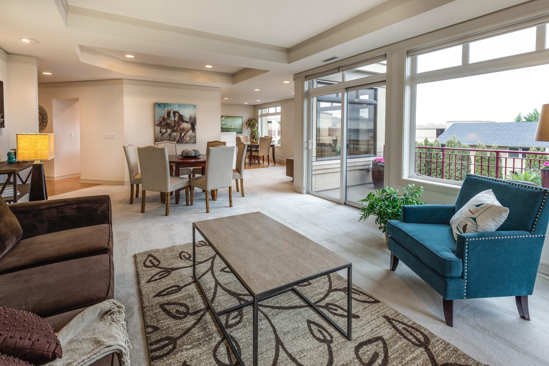Looking For Condos For Sale In the Denver Metro-Area? inception-app-prod/MjdkY2Q2NWMtY2I3ZS00ODMwLTg3N2YtOWJkNWI5MDFkOTYy/content/2021/02/francesca-tosolini-gu4r-0lwxvk-unsplash.jpg