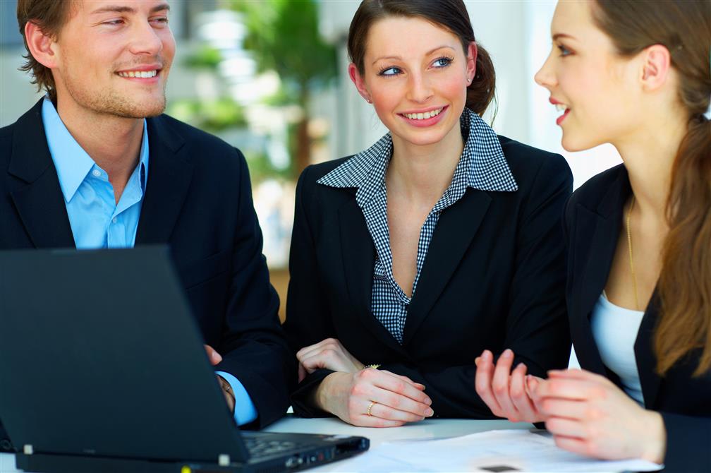10 Questions to Ask Your Realtor about Selling a House inception-app-prod/NzFlMTAwZDYtZDI3YS00NWM3LTk4NmItOGZjNDU2YWY1ZmIw/content/2018/07/Business Team.jpeg