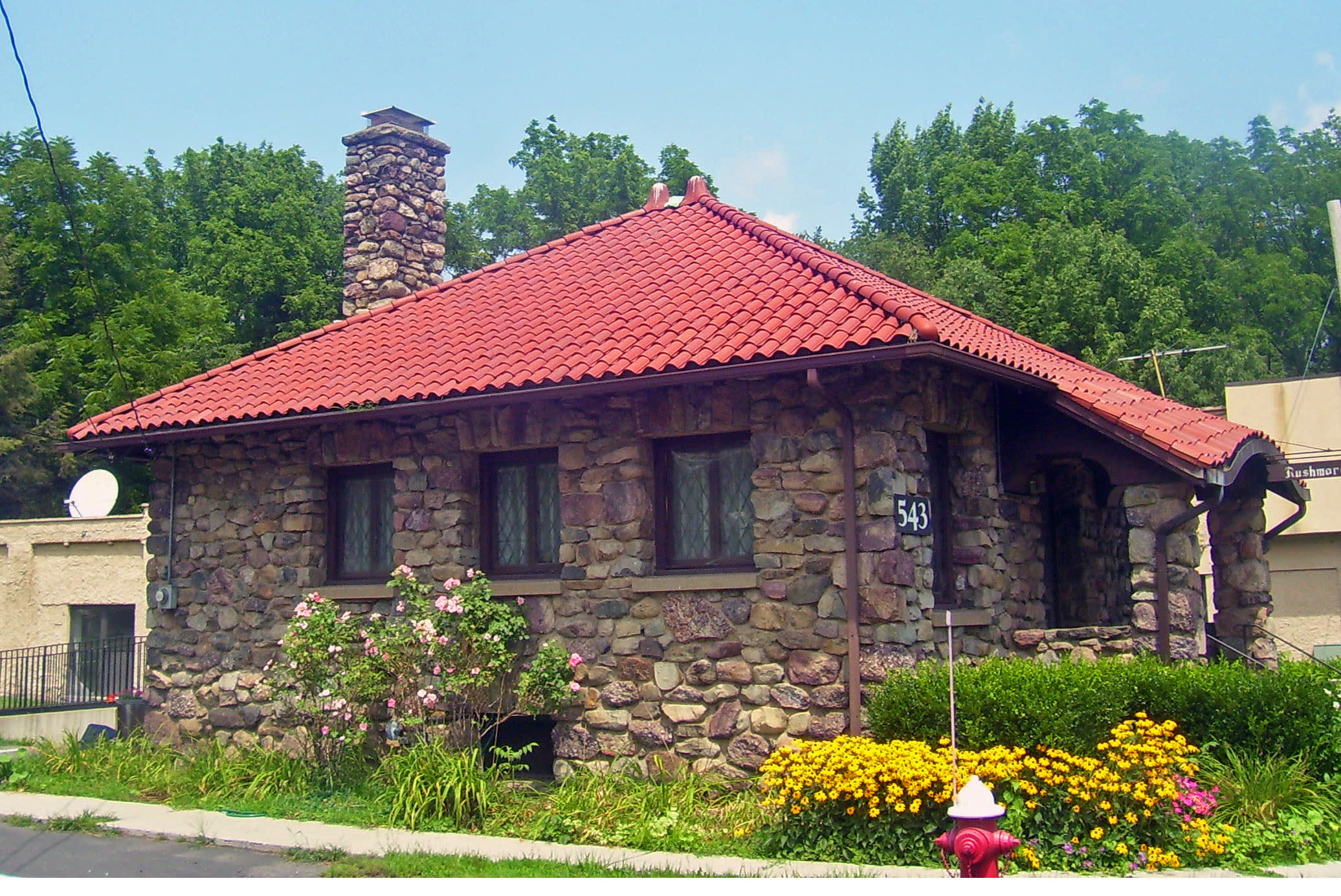 Homes For Sale In Highland Mills inception-app-prod/OGE5YjcwYmMtZjExOC00NGIxLWIzZjAtYTE4MGQxOTRmMjE3/content/2018/02/Rushmore_Library%2C_Highland_Mills%2C_NY-2.jpg