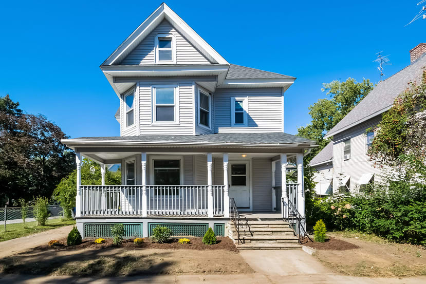 Springfield Multi-Family Homes inception-app-prod/OWYwMjFiZjktZmI2OC00YjU3LWEwNmItOGE5MjRhZTExOWVh/content/2019/05/002-Front_View-4865920-small.jpg