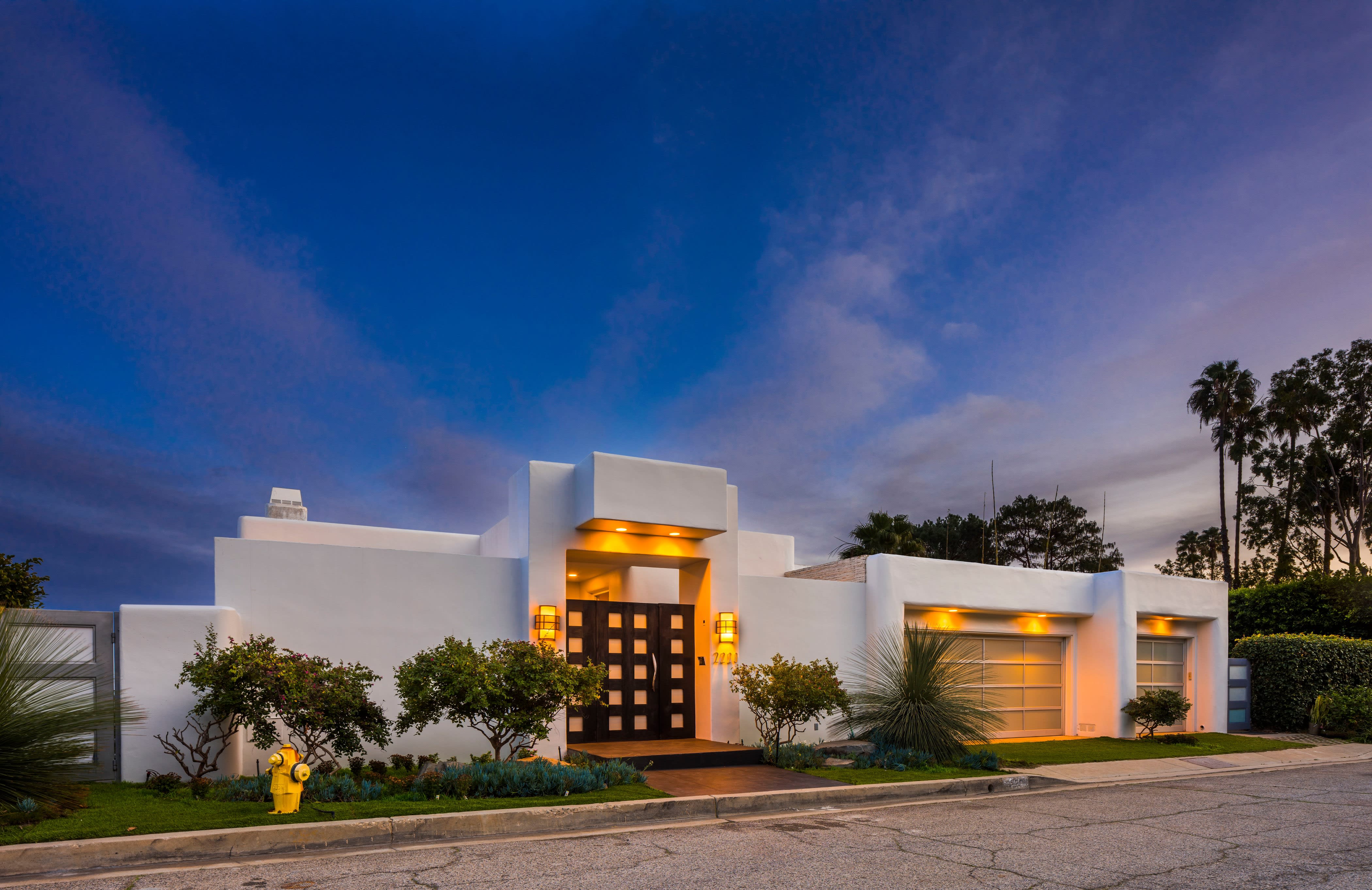 Southern California median home price up 15% in September, sales jump as well inception-app-prod/Y2NmZWYzMTktZWU5NC00Nzg2LTk1NDEtYmUzMzJmNDk0OTRi/content/2020/07/MjIyMGplZmZlcnNvbmlhd2F5YnJlbnR3b29kLXByaW50LTAw.jpg