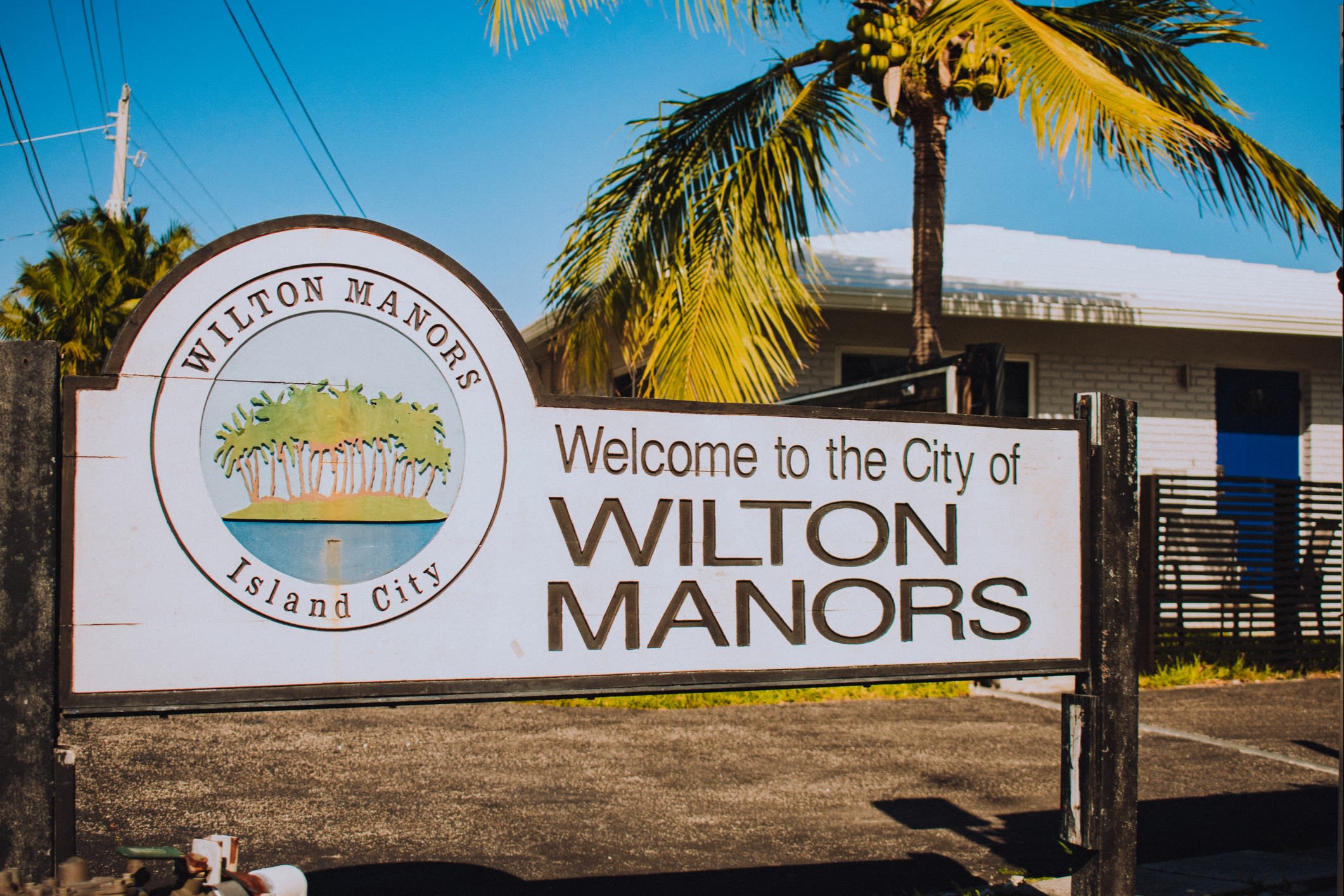 Wilton Manors inception-app-prod/YTcxNjE4MDYtOGU5Yi00ZmZiLTgxNWQtYzIyYTQ0ZjkwNGZh/content/2020/11/d2lsdG9uLW1hbm9ycy1mbG9yaWRhLWphbi01LTIwMjAtc2ln-2.jpg
