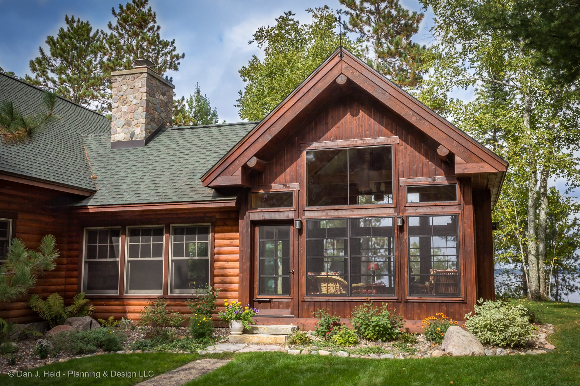 Areas guide inception-app-prod/ZGI5ZmM4MzQtNDllYi00MzVjLWJhYjEtNjEzMTRiNjE5NGEy/content/2018/11/Pig-Lake-Porch-Crosslake-MN-Architectural-Design-2.jpg