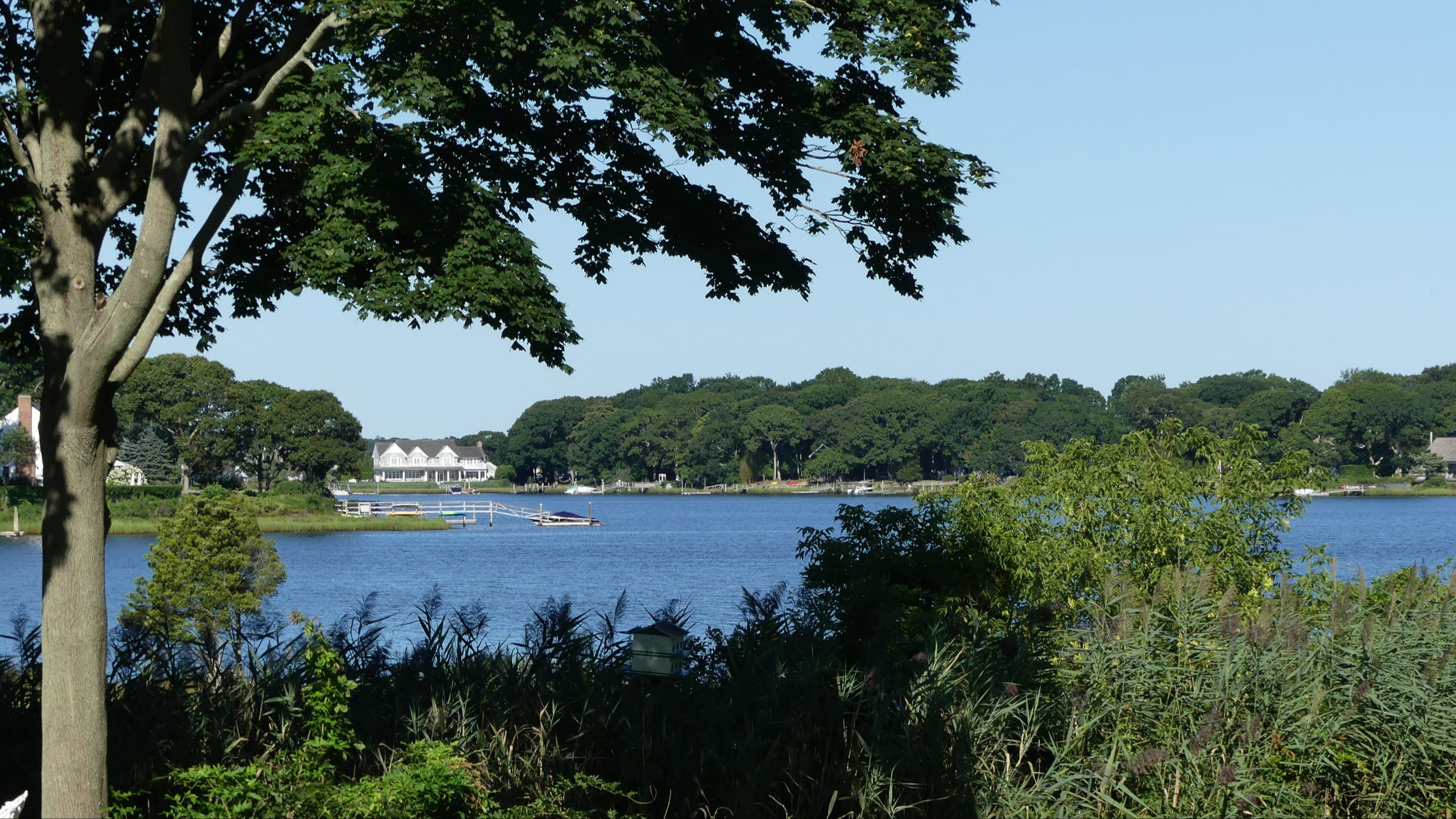 Hampton Lake inception-app-prod/ZTk3ZmY4ZjQtZGRmMC00MjIzLTg5MzUtNzBhNGI2YTg0Y2I3/content/2021/01/hamptonlake.jpg