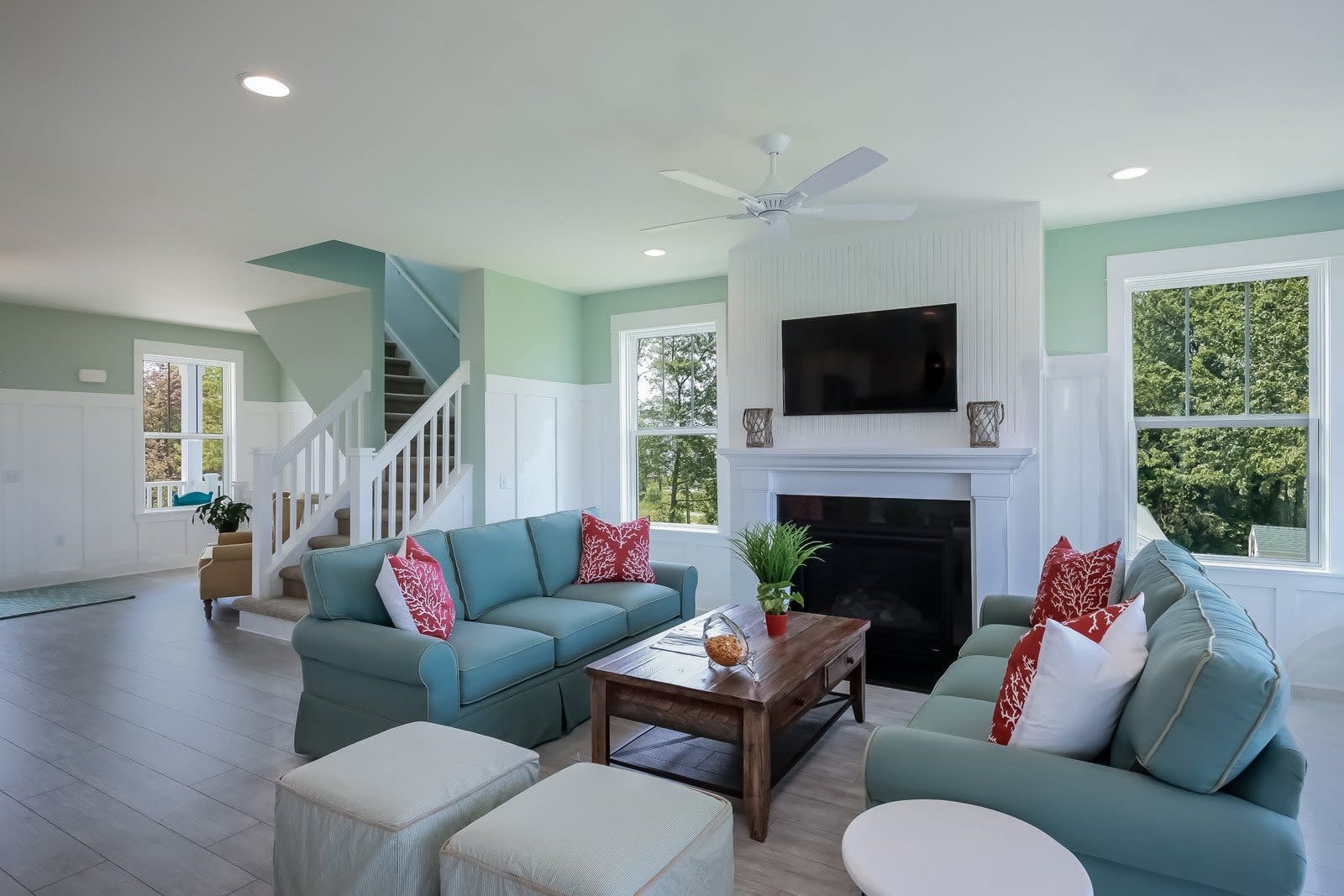 Homes for Sale in Santa Clarita Under $500,000 inception-app-prod/ZjE1NzU2ODYtYTAxZS00MWQ5LWFmMzUtNTlmNjRmZjUyMWIz/content/2020/09/screen2x2.jpg
