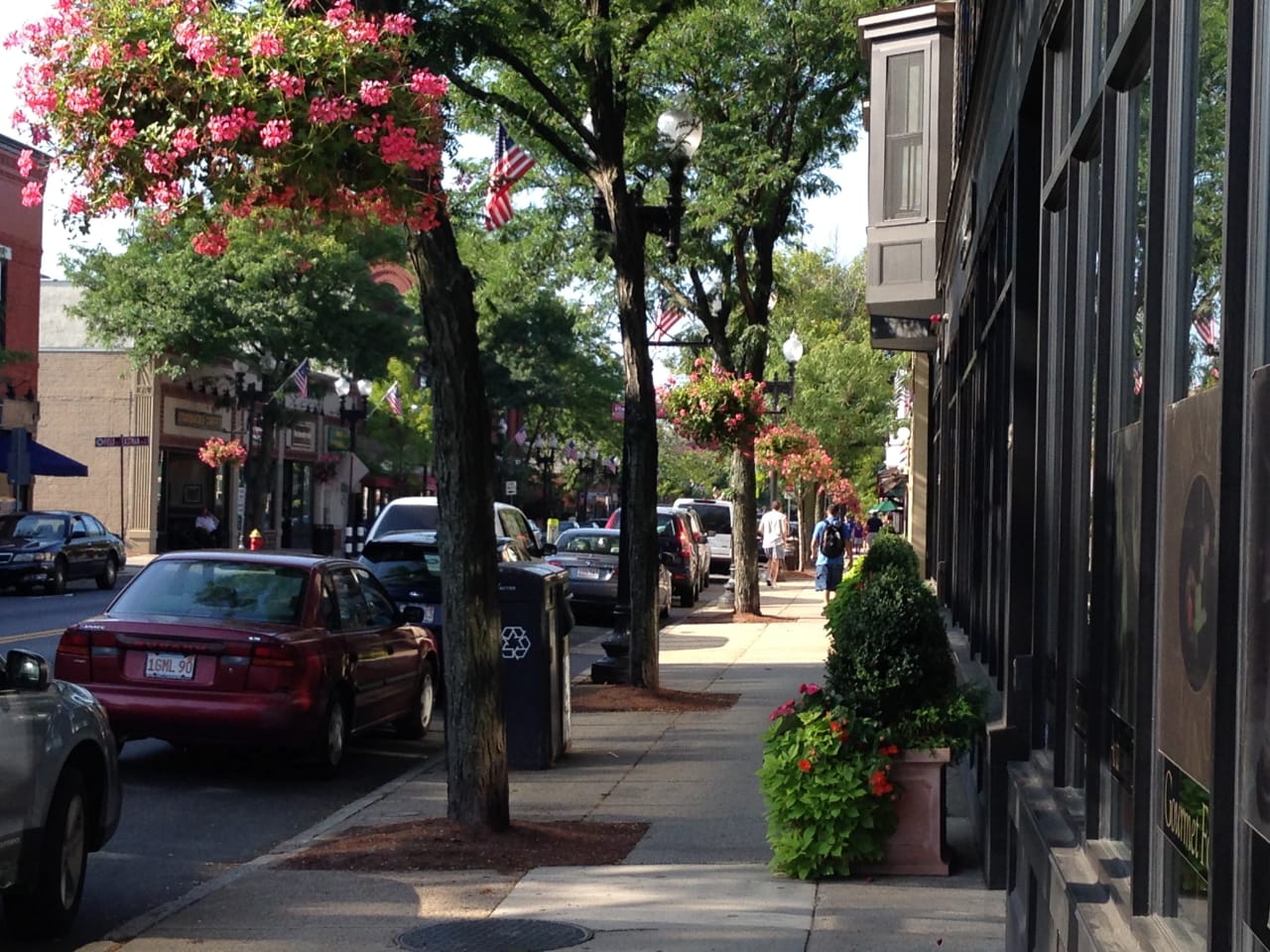 Melrose inception-app-prod/OGRlMTA2ZTMtNjBjOS00NTgyLTljMjUtYzE1NmVlOTdiMGMx/content/2020/10/downtownmelrose.jpg