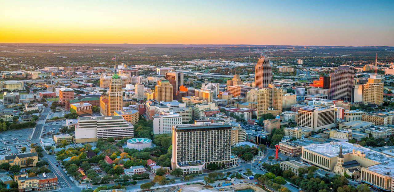 San Antonio inception-app-prod/ZjlkZWRkM2YtMjZmZi00MzkxLTliYWQtNTc5MDk5NzYyNTFi/content/2021/03/shutterstock_56104253811.jpg