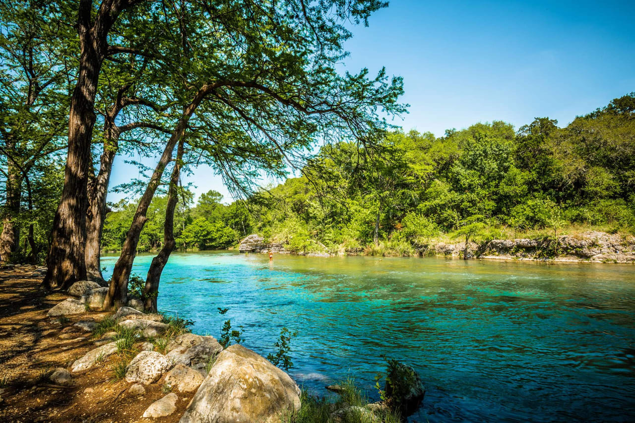 New Braunfels inception-app-prod/ZjlkZWRkM2YtMjZmZi00MzkxLTliYWQtNTc5MDk5NzYyNTFi/content/2021/03/shutterstock_6179126001.jpg