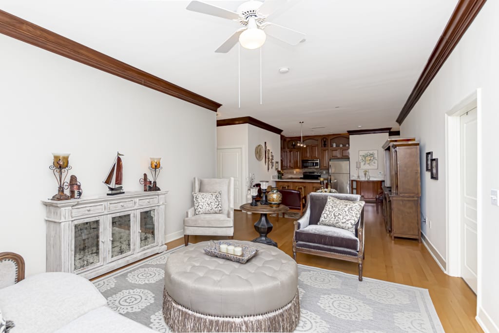 7707 Bluebonnet Blvd. Unit 411 inception-app-prod/MDEzOTk5ZmUtOTYwYi00Mjk2LWFmOWEtNzAyMDliMWJkNmVm/content/2022/11/5673d1fdb05fa06da8dfc74e1678b6fd5e26c080.jpg