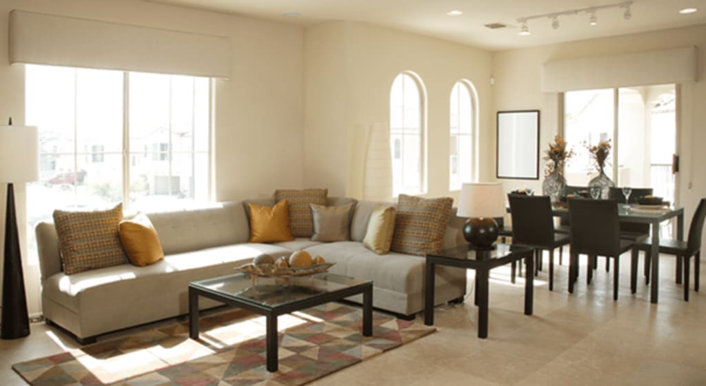 What About Home Staging When You Sell your Home? inception-app-prod/MDI4ZjIxNjUtODc5Mi00OGVlLTg0MTQtN2I3ZDMwNWNmYzJh/content/2025/01/c9311cb962d5c12189c9995fa3a53bfb6a86f468.png