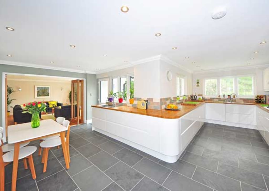 Request a Property inception-app-prod/MDNmODk5MDAtMDEwMi00MDAzLTkxYWQtM2IzNTA3MWM0ODJh/content/2024/10/5b83bcd14ff4162157e6596c37e43dfec7f2b4b0.jpg