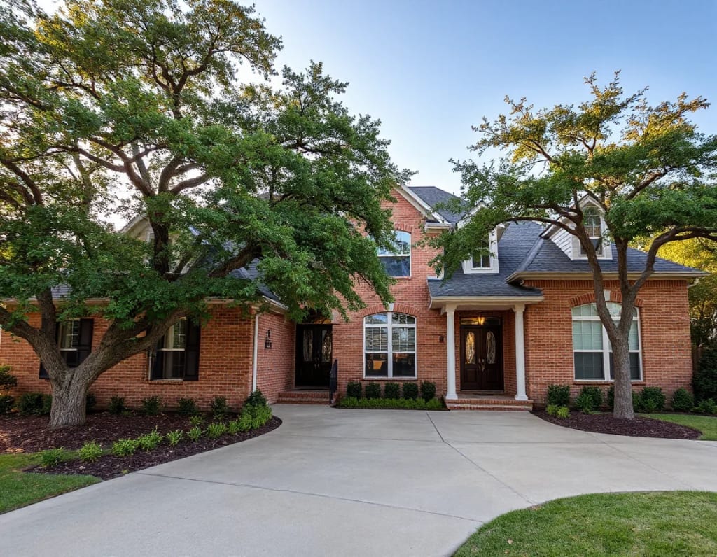 Home Valuation in Greater Austin inception-app-prod/MDY0NTJkNzYtMDQ5YS00YzgxLThlNGEtNTZkZjMwNTAyZmJm/content/2026/08/4758f2f4f66e44668d189edca9fc70ab84de8b90.webp