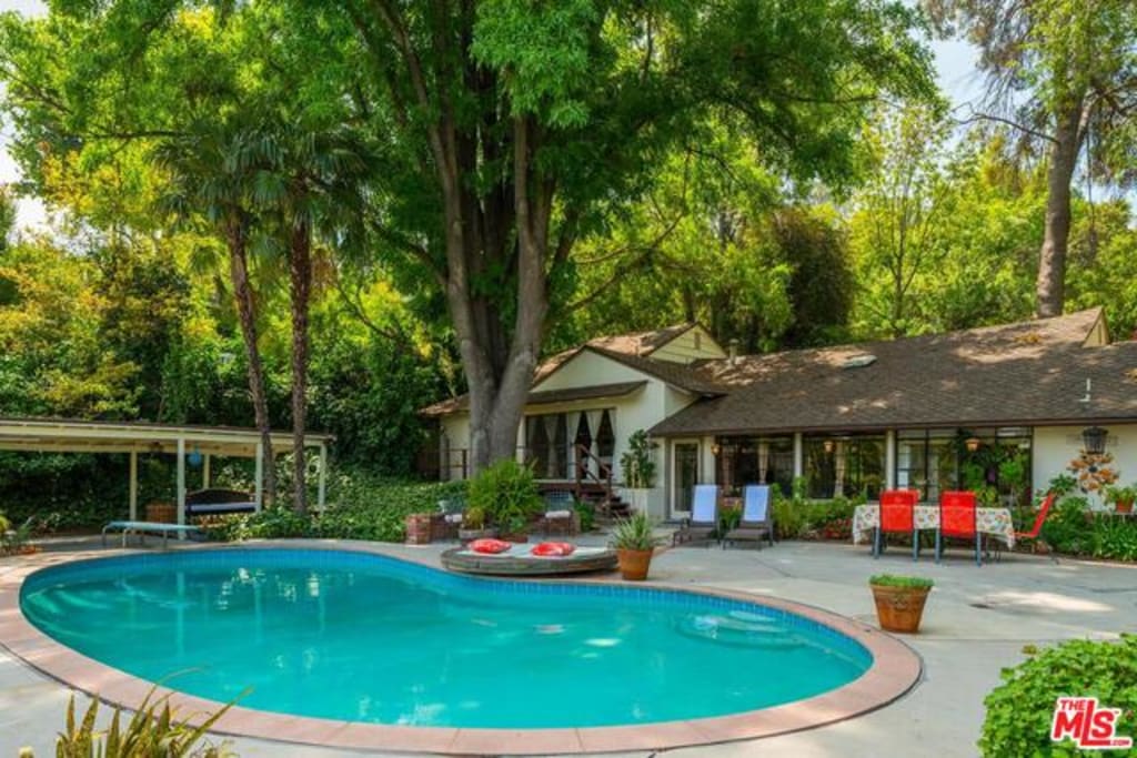 18085 BORIS DR ENCINO, CA 91316 inception-app-prod/MGFkNTExOTUtZDU4Yy00MDJkLTljYTQtNGI1N2NjNWMwOTkw/content/2021/07/18-323950_a5556f99-f7aa-451f-b212-63067668621b%281%29.jpg