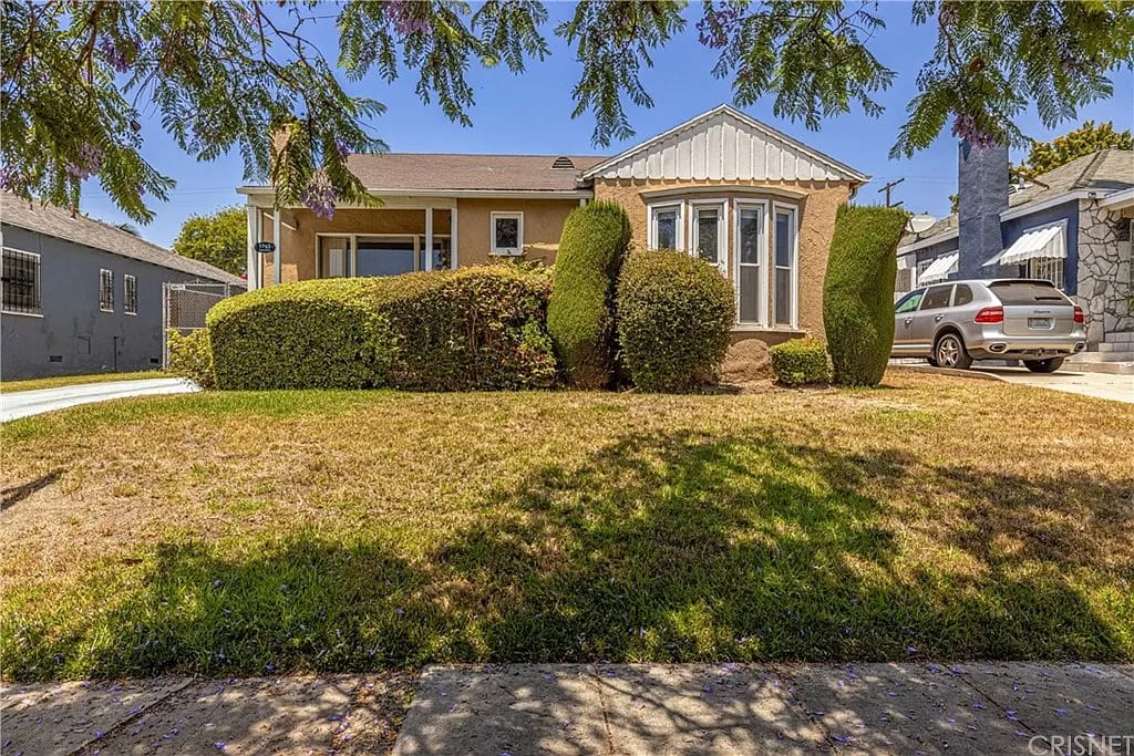 1763 S Fairfax Ave, Los Angeles CA 90019 inception-app-prod/MGFkNTExOTUtZDU4Yy00MDJkLTljYTQtNGI1N2NjNWMwOTkw/content/2022/09/29b1dc58c06c311262e8bbc856e9c4682f27dc34.webp