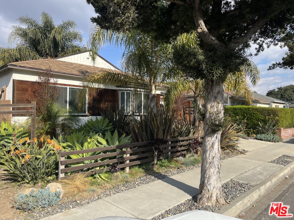 12251 Herbert St, Los Angeles, CA 90066 inception-app-prod/MGFkNTExOTUtZDU4Yy00MDJkLTljYTQtNGI1N2NjNWMwOTkw/content/2025/02/7bd10968cdacefc31f08c09015ae7475f3c63eb0.jpg