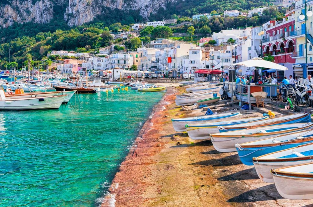 La Famiglia in Italy: Summer Adventures and Romance in the Sun inception-app-prod/MGQzZjI4M2YtYWU3ZS00OWUzLWE3ZTAtOWFkNTUxOGE0MDJm/content/2026/06/33272f3d54d72bcec6f5e0e7a02cb7717b7269c8.jpeg