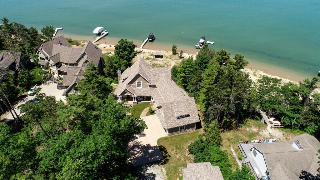 Selling Your Home in 2023? inception-app-prod/MGZiNDcxYjQtNWNiNC00OWRjLWE3MTItMzA0MjEzYjVkZjNi/content/2023/01/6b6a1365cd78b73b6efbcc670004206501147bda.jpg