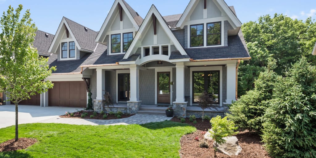 LANDSCAPING TIPS TO SELL YOUR HOME inception-app-prod/MTJjMTc4YzEtY2JiYS00MTdlLWFjZDQtMDg0MGY1NDg2Mjc0/content/2024/08/dc9a6920e9b3506632fe107de3603c1683ba18c1.png